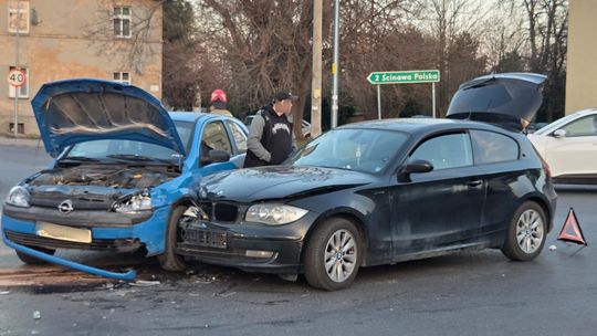 BMW zderzyło się z Oplem