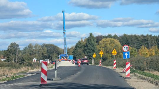 Czy dzisiaj wieczorem znów zamkną tę drogę? A pojutrze?