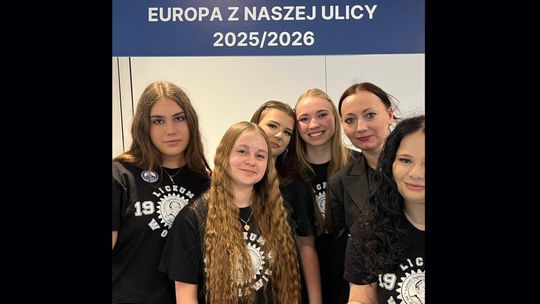 Dziewczyny z klasy 1A: Julka Łabowska, Zuzanna Harasymowicz, Wiktoria Skibińska, Adrianna Szawara oraz Matylda Gutowska - pokonały drużyny z całej Polski