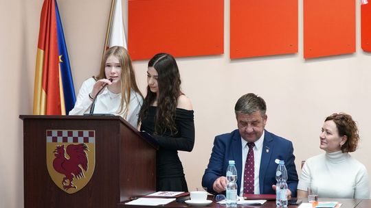 GMINA OŁAWA Wielkie brawa dla Leny i Mai!