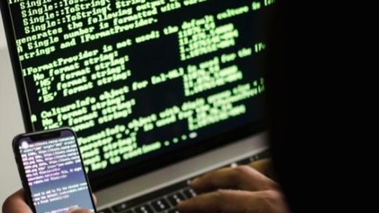 Jeden sprzedawał, a drugi kupował. Obaj stracili sporo kasy