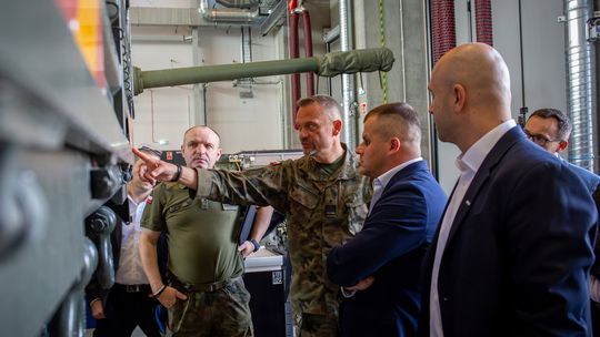 Jelcz rozmawia o nowych rozwiązaniach dla wojskowych pojazdów
