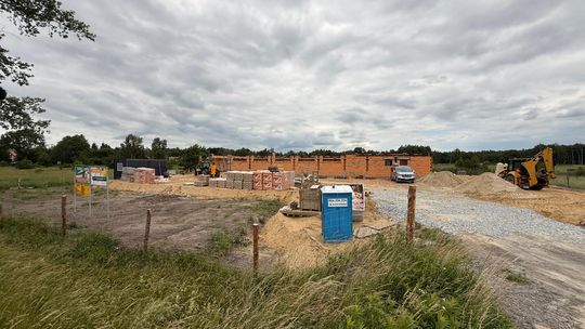 Kiedy trzecie Dino w Jelczu-Laskowicach będzie gotowe?