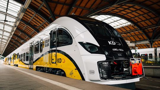 Koleje Dolnośląskie z najlepszym wynikiem w historii i wielkimi inwestycjami w tle