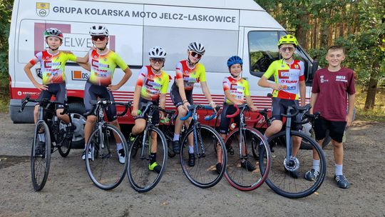 Młodzi kolarze SKS Moto Jelcz-Laskowice z kolejnymi sukcesami