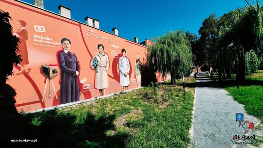 Mural na Skwerze Praw Kobiet już gotowy