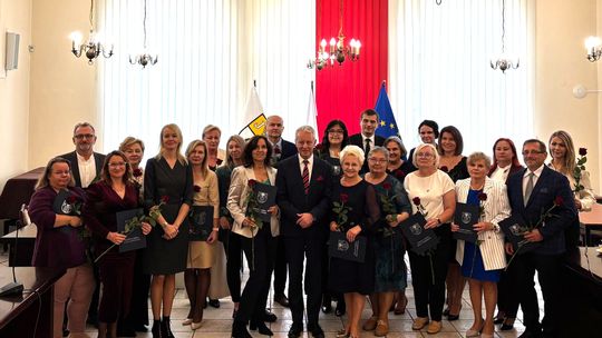 Nagrody Burmistrza dla pracowników oświaty