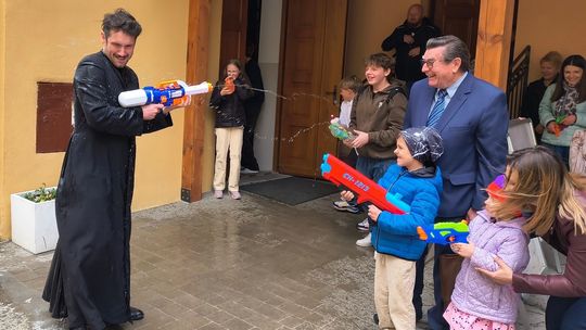 OŁAWA Najbardziej mokry był ksiądz Jakub