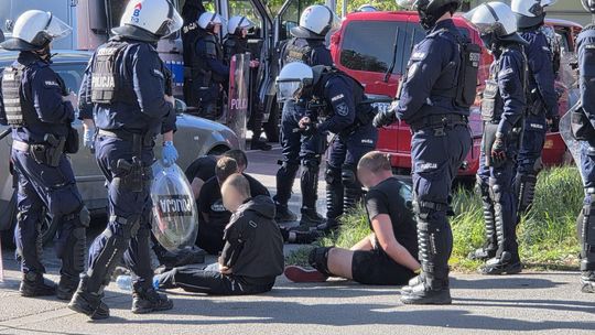 OŁAWA. Zadyma z udziałem pseudokibiców