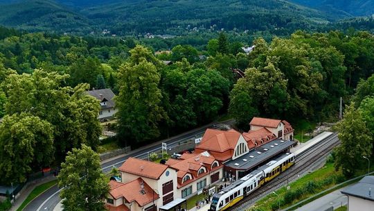 Podróże bez limitów i dłuższa majówka z Kolejami Dolnośląskimi