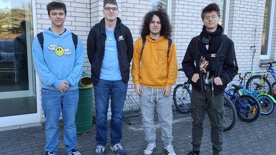 "Razem zwykli ludzie mogą osiągać niezwykłe wyniki" (Becka Schoettle)