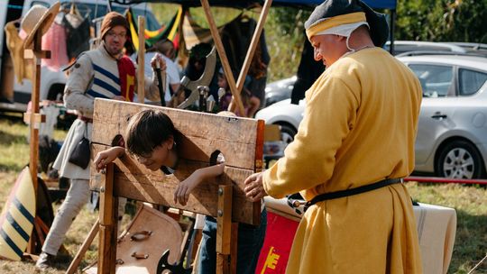 Ruiny zamku w Jelczu znów ożyły. V Piknik Historyczny za nami [ZDJĘCIA]
