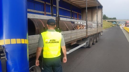 Transport ponad 21 ton nielegalnych odpadów z Niemiec zatrzymany