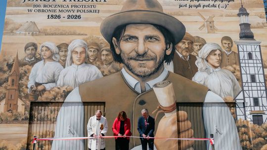 W Jelczu-Laskowicach odsłonięto mural Jerzego Treski [ZDJĘCIA]