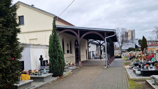Zmiany w organizacji ruchu przy oławskich cmentarzach
