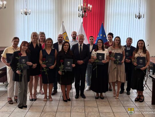15 nauczycielek i nauczycieli z awansami