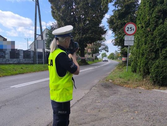 25 mandatów karnych, 30 przekroczeń prędkości
