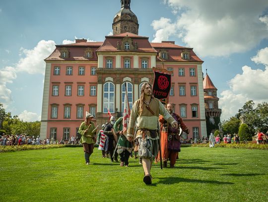 A może weekend rycerski w prawdziwym zamku?