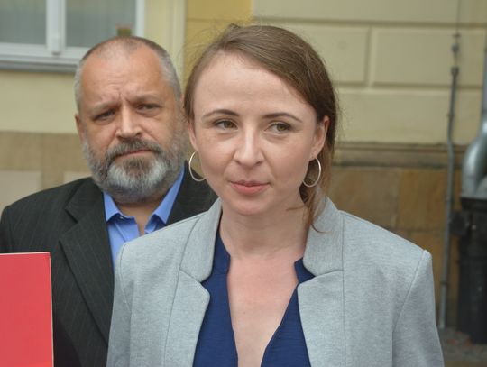 Agnieszka Dziemianowicz-Bąk wchodzi do Sejmu. To eks-oławianka