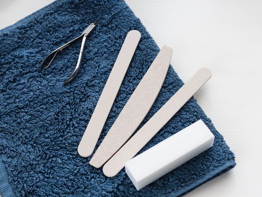 Akcesoria do manicure hybrydowego – czego potrzebujesz?