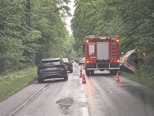 Ambulans w rowie. Co się stało?