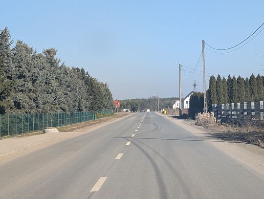 Będzie chodnik. Robić progi zwalniające?