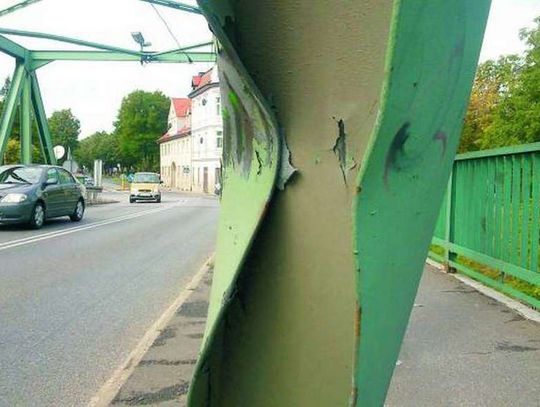 Bez mostu przez miesiąc?