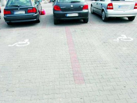Brak tabliczki rodzi problem