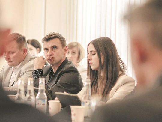 Brunatna woda w kranie? Radna apeluje o inwestycje