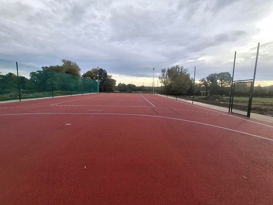 Budowa boiska wielofunkcyjnego na finiszu