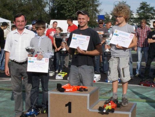 Bukryj, Okoński i Ruman z tytułami