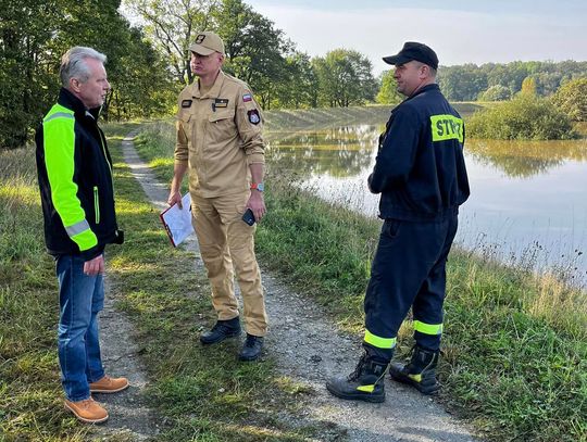 Burmistrz Piotr Stajszczyk: - Wały są w bardzo dobrym stanie