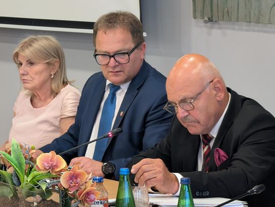 Czerwona kartka dla kogo?
