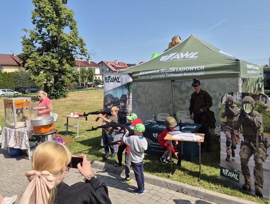 Czwórka bawiła się na pikniku edukacyjnym