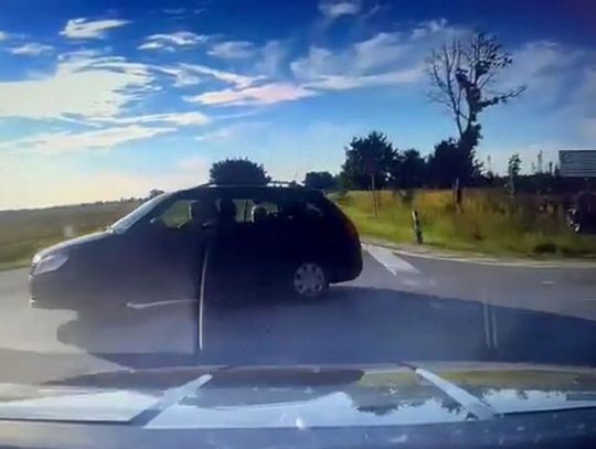 Czytelnik: - Na tym skrzyżowaniu często dochodzi do takich zdarzeń