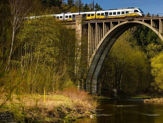 Koleje Dolnośląskie Oława