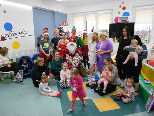 Dr Clown i św. Mikołaj - niezwykła wizyta w szpitalu