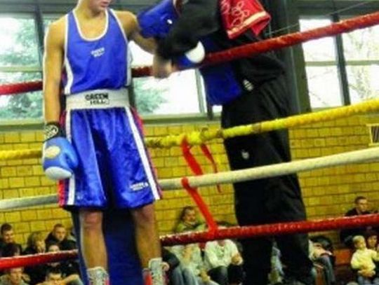 Dwie wygrane i remis na ringu