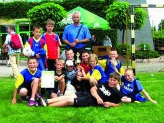 „Dwójka&quot; jest trzecia