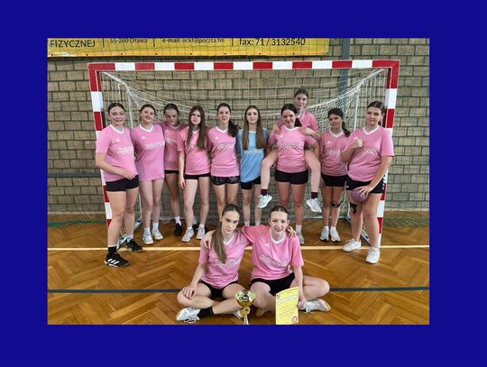 Dziewczęta z SP w Bystrzycy mistrzyniami powiatu!