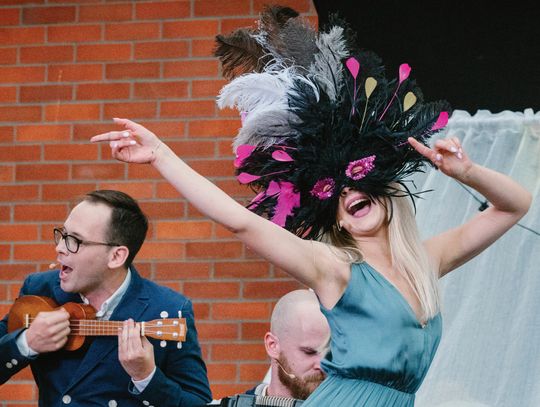 EkoOpera na leżakach