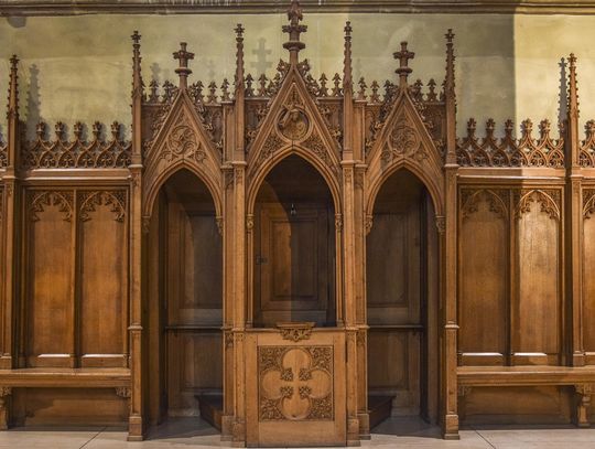 Gdzie i kiedy spowiedź w dekanacie oławskim?