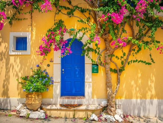 Gdzie na wakacje do Grecji, z dala od zgiełku? Skopelos, Skiathos i Kefalonia czekają!