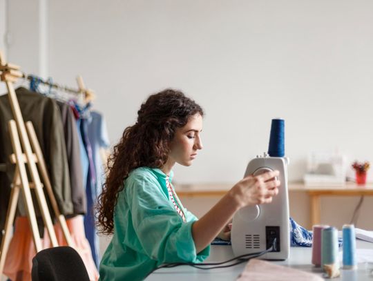 Haft komputerowy – elegancki sposób na wyróżnienie odzieży i tekstyliów