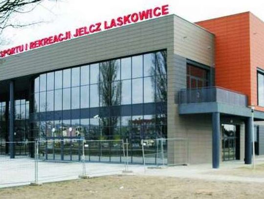 Hala, pełnomocnik, a później kierownik. VIDEO