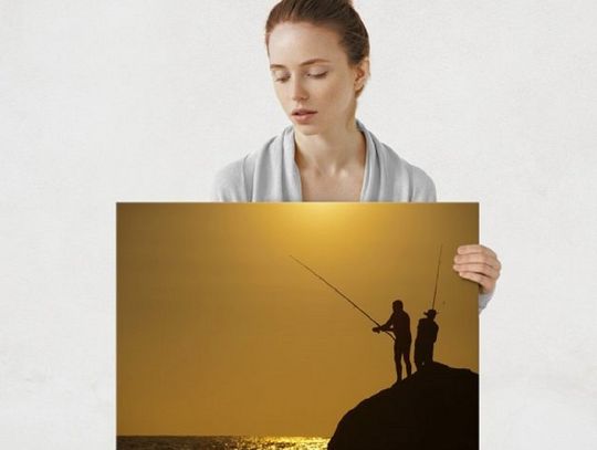 Idealny prezent dla pasjonata wędkarstwa - jak wesprzeć bliską osobę w jej hobby?