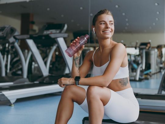 Jak elektronika sportowa pomoże osiągać Ci lepsze wyniki? Które gadżety są szczególnie przydatne?