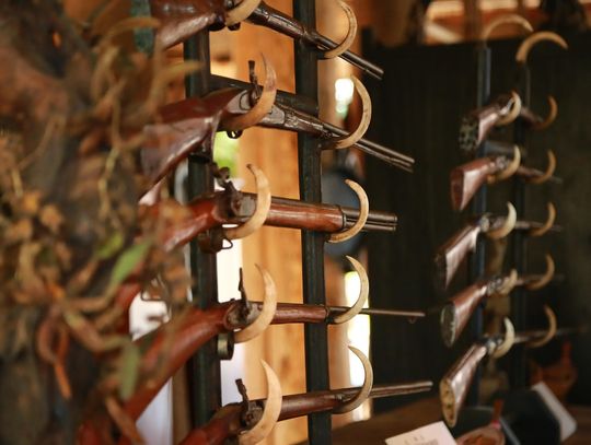 Jak wybrać replikę czarnoprochową?