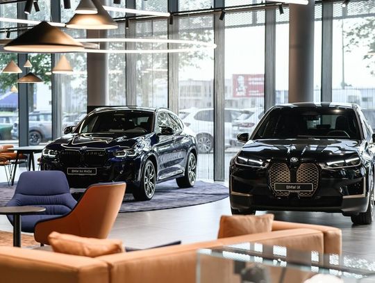 Jak zdobyć pracę jako sprzedawca samochodów premium? Krótki poradnik Jak zdobyć pracę jako sprzedawca samochodów premium? Krótki poradnik