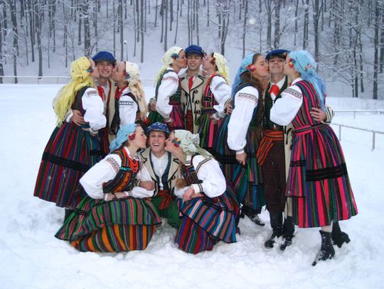 "Jedliniok" zaspiewa kolędy i pastorałki w Minkowicach Oławskich "Jedliniok" zaspiewa kolędy i pastorałki w Minkowicach Oławskich